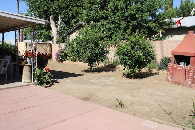 1939 S Sierra Vista Ave, Fresno, CA 93702 - view of patio with a fenced backyard
