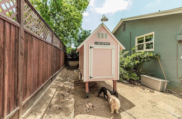 528 W Yale Ave, Fresno, CA 93705 - exterior space with an outbuilding and fence