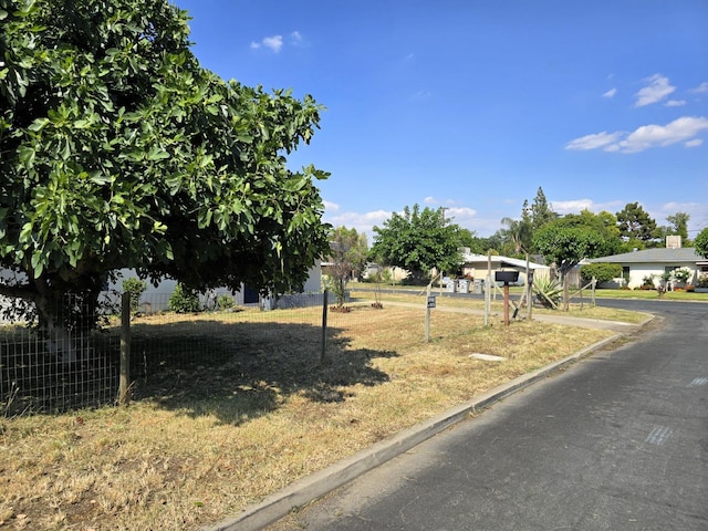 155 E Hampton Way, Fresno, CA 93704 - exterior space with fence