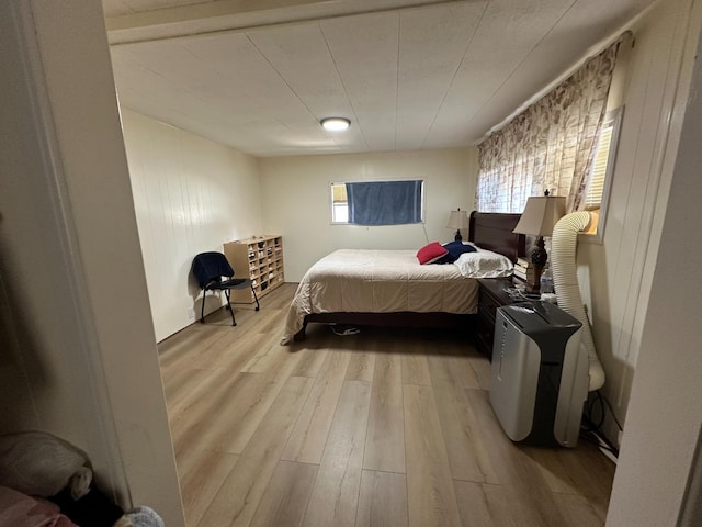 7676 N Fresno St Unit Sp 20, Fresno, CA 93720 - bedroom featuring light wood-style floors
