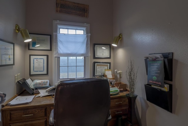 1233 Redwood Ln, Selma, CA 93662 - view of office