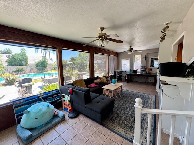 1233 Redwood Ln, Selma, CA 93662 - photo 7