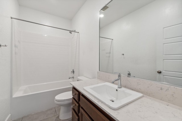 5091 N San Clemente Ave, Fresno, CA 93723 - full bath with toilet, vanity, tile patterned flooring, and  shower combination
