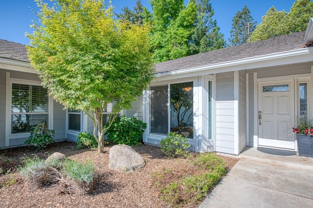 6619 N Valentine Ave, Fresno, CA 93711 - entrance to property