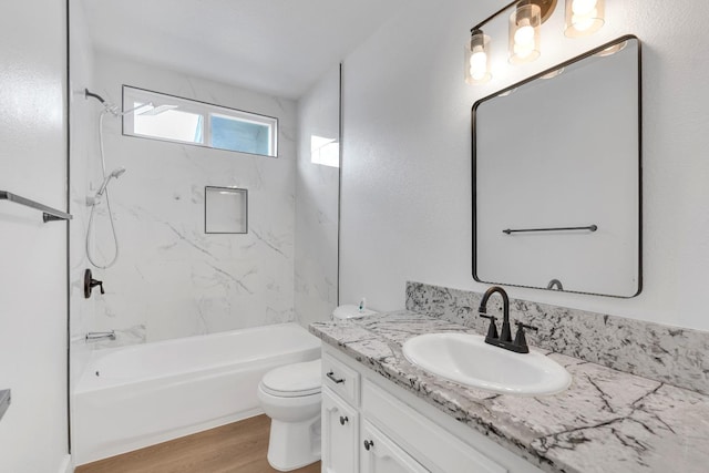 424 W Menlo Ave, Clovis, CA 93612 - full bath with toilet, vanity, wood finished floors, and shower / bath combination