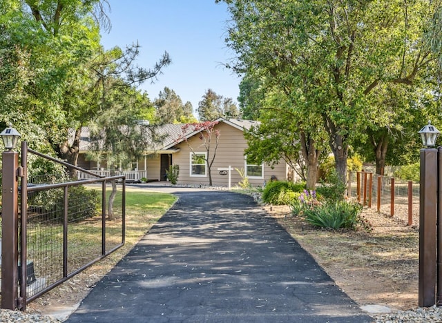 13801 E Rialto Ave, Sanger, CA 93657 - view of front of property featuring asphalt driveway and fence