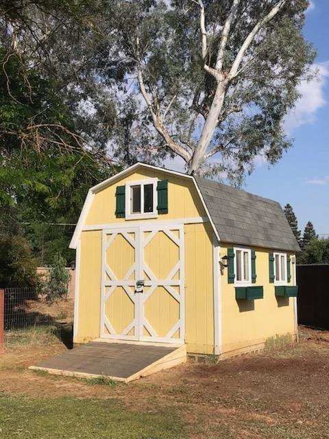 13801 E Rialto Ave, Sanger, CA 93657 - view of shed featuring fence