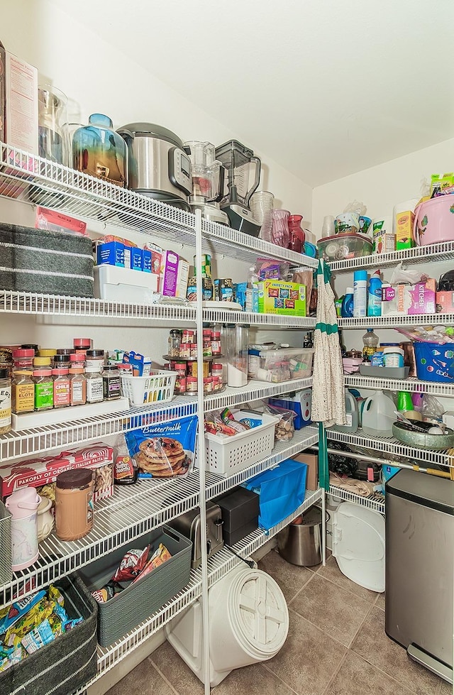 6588 E Lowe Ave, Fresno, CA 93727 - view of storage area