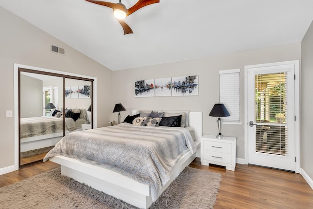 22 Pointe W, Madera, CA 93637 - bedroom featuring vaulted ceiling, wood finished floors, baseboards, and ceiling fan