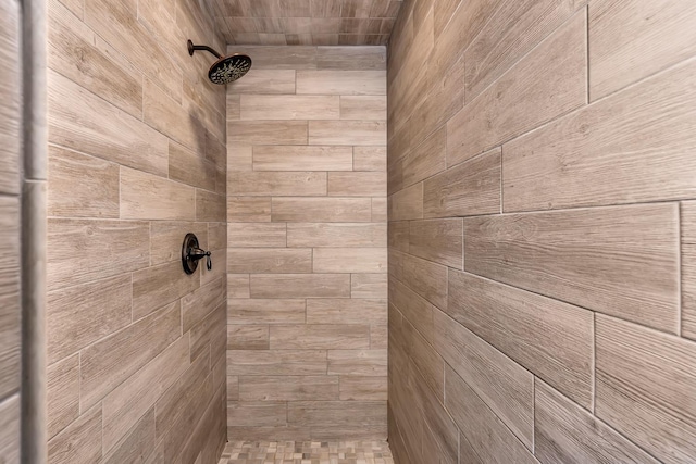 22 Pointe W, Madera, CA 93637 - bathroom with tiled shower