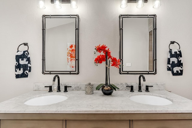 22 Pointe W, Madera, CA 93637 - full bathroom with double vanity