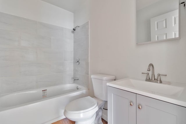 1197 Pucheu St, Mendota, CA 93640 - full bath with toilet, shower / tub combination, and vanity