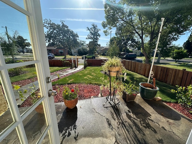1441 N Calaveras St, Fresno, CA 93728 - view of patio