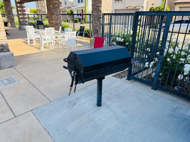 3673 Artistry Way, Clovis, CA 93619 - view of patio with fence