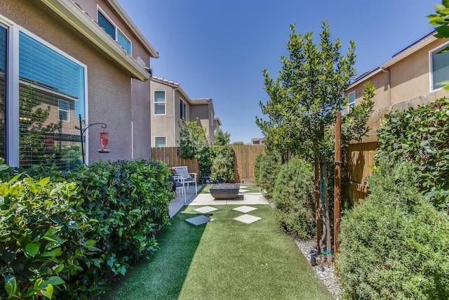 3877 Griffith Ave, Clovis, CA 93619 - view of yard with a patio area