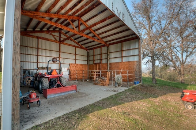 30925 Pennyroyal Ln, Prather, CA 93651 - view of garage