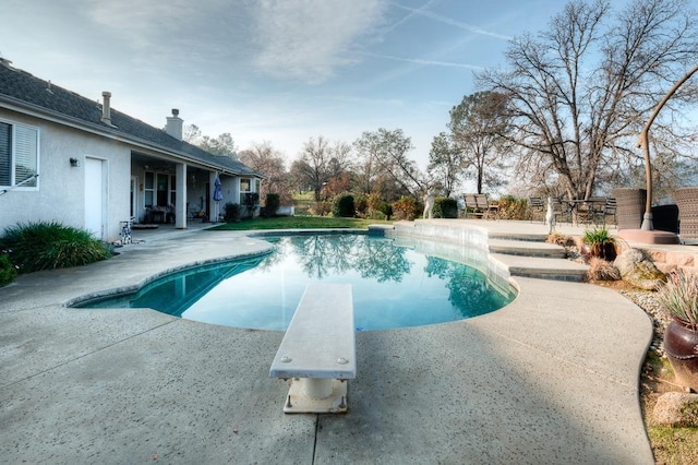 30925 Pennyroyal Ln, Prather, CA 93651 - swimming pool featuring a patio and a diving board