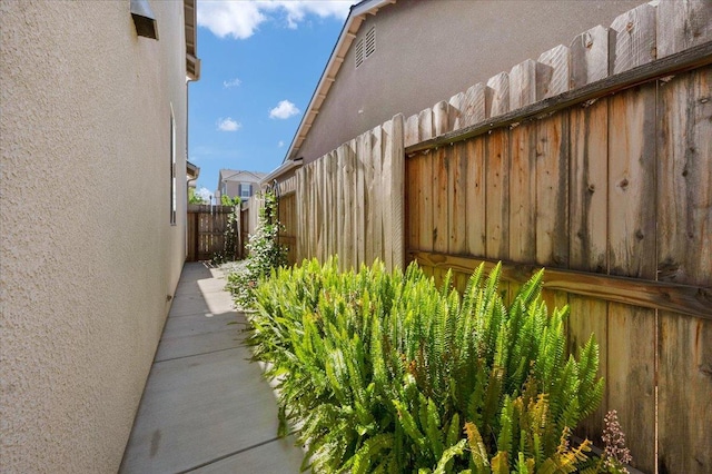 841 Corazon Ave, Clovis, CA 93619 - view of side of property featuring stucco siding
