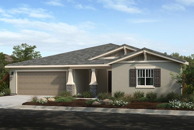 4520 Griffith Ave, Clovis, CA 93619 - craftsman-style house featuring a garage, driveway, and stucco siding