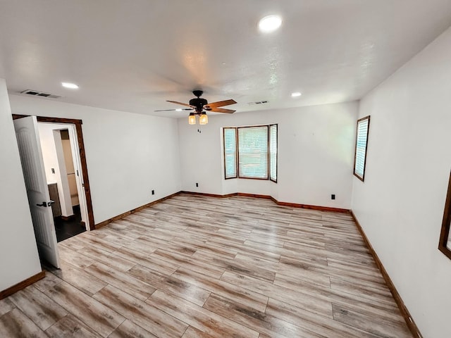 7784 S Del Rey Ave, Del Rey, CA 93616 - spare room featuring ceiling fan, light wood finished floors, recessed lighting, and baseboards
