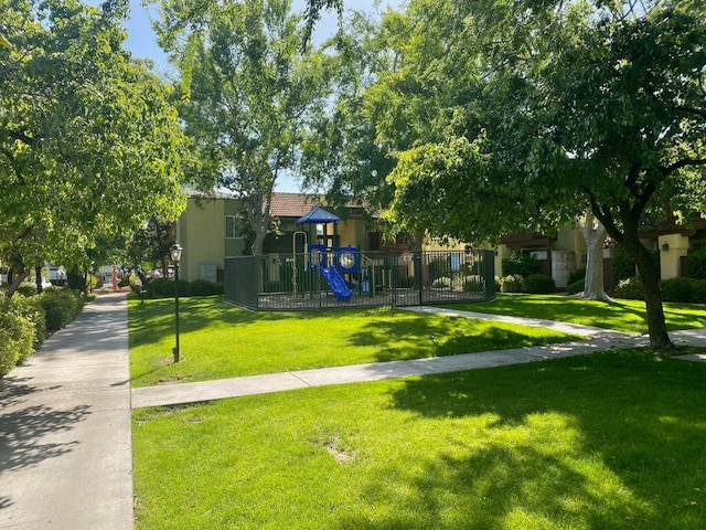view of surrounding community
