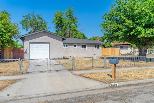2379 S Price Ave, Fresno, CA 93725 - photo 2