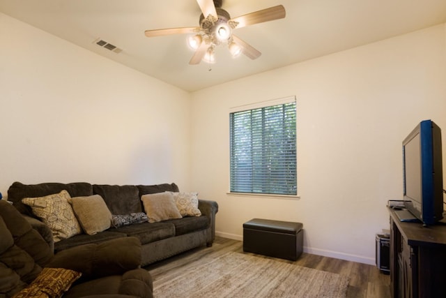 10604 E Greenbury Way, Clovis, CA 93619 - photo 17