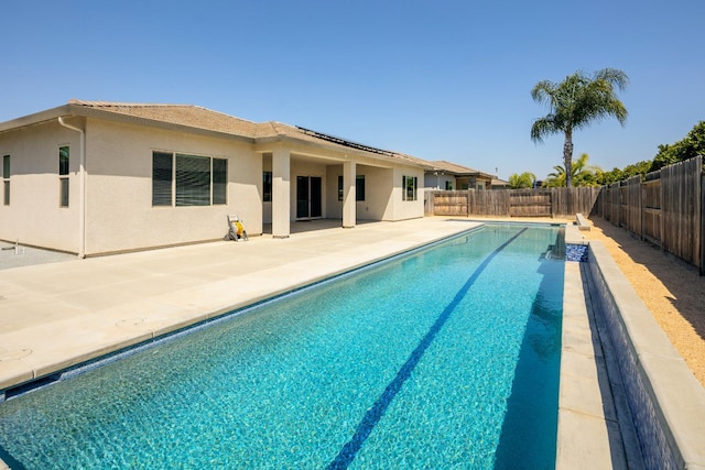 3636 Elberta Cir, Dinuba, CA 93618 - view of pool featuring a fenced backyard and a patio