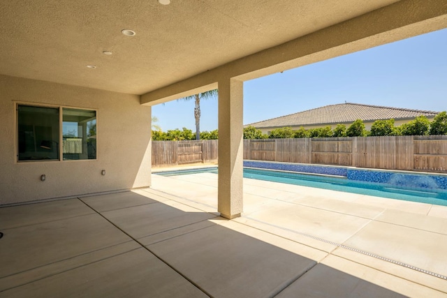 3636 Elberta Cir, Dinuba, CA 93618 - view of pool featuring a fenced backyard and a patio area