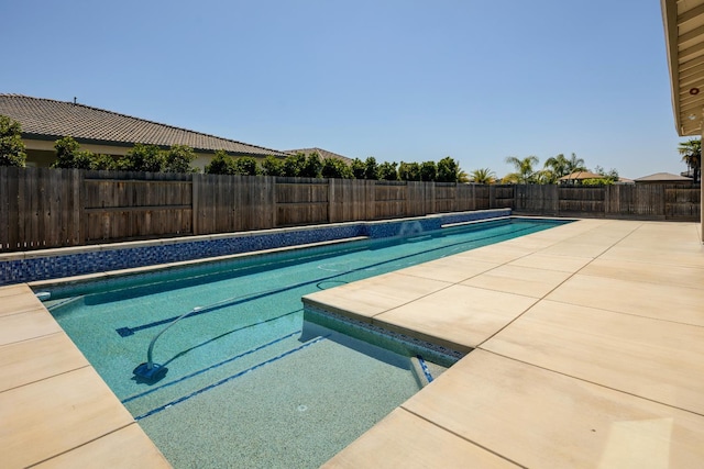 3636 Elberta Cir, Dinuba, CA 93618 - view of pool featuring a fenced backyard and a patio area