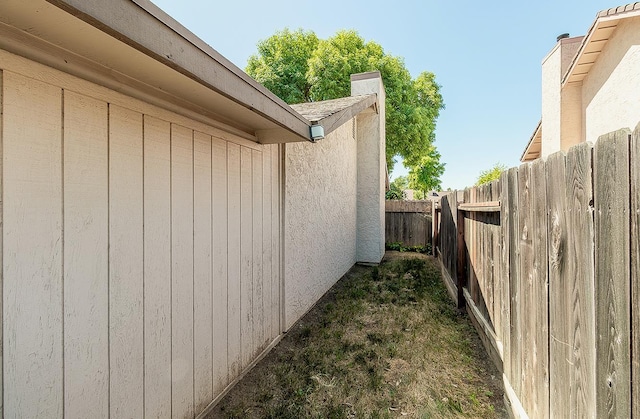 3732 W Garland Ave, Fresno, CA 93722 - view of side of property featuring fence