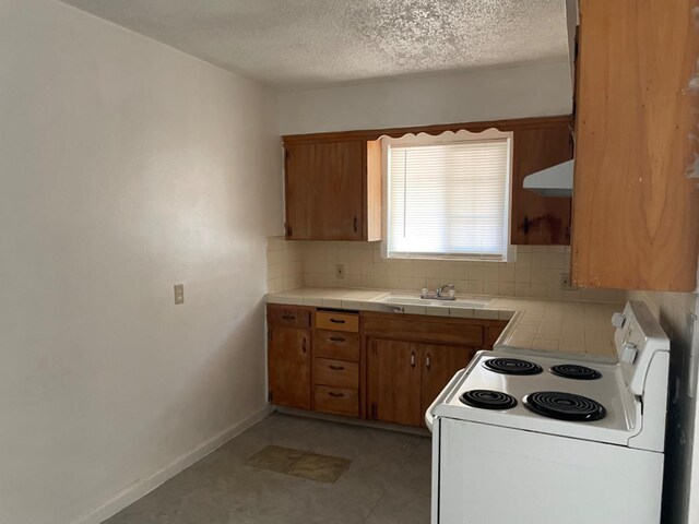 408 S Woodrow Ave, Fresno, CA 93702 - photo 18