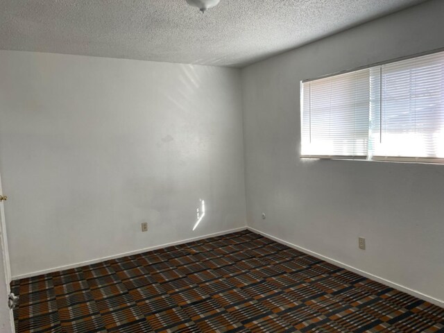 408 S Woodrow Ave, Fresno, CA 93702 - photo 16