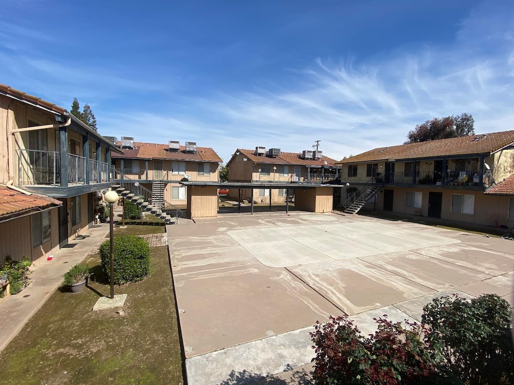 657 W Parlier Ave Unit 114, Reedley, CA 93654 - photo 2