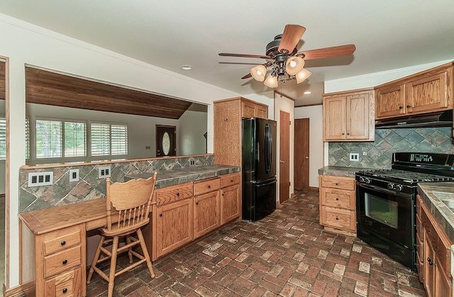 15501 Garlock Ln, Prather, CA 93651 - kitchen featuring black appliances, under cabinet range hood, tasteful backsplash, brick flooring, and a ceiling fan