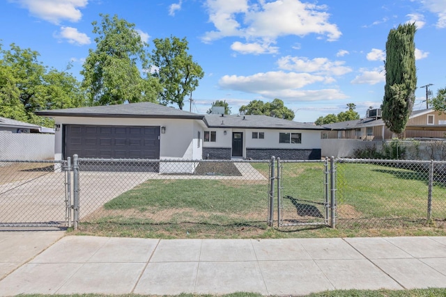336 W Locust Ave, Pinedale, CA 93650 - photo 2