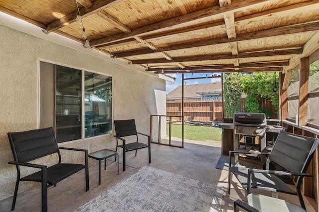 5532 W Indianapolis Ave, Fresno, CA 93722 - view of patio featuring fence