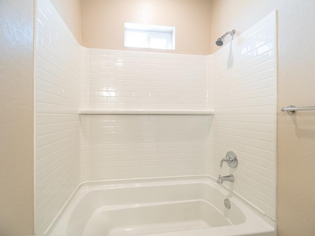 917 Beaver Pond Loop, Madera, CA 93636 - bathroom with tub / shower combination