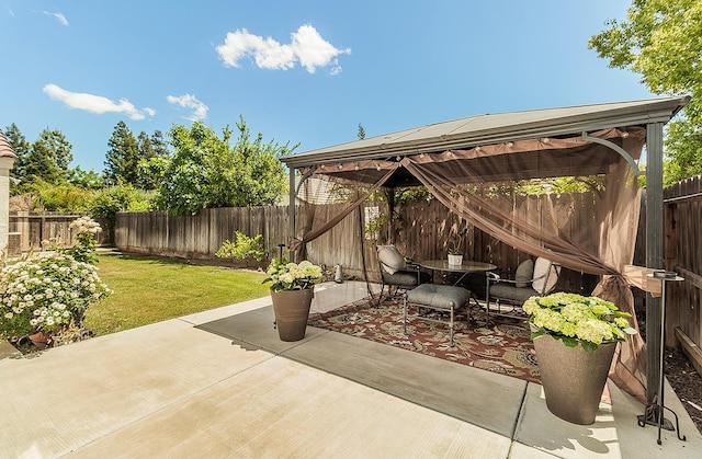 1073 E Pennsylvania Ave, Fresno, CA 93720 - view of patio featuring a gazebo