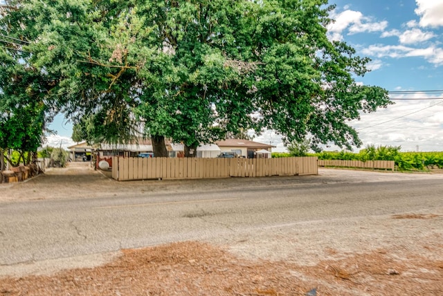 3155 S Walnut Ave, Fresno, CA 93706 - photo 6