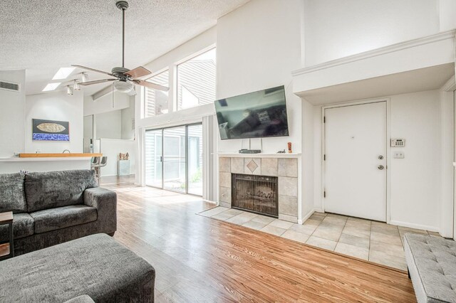 345 Sylmar Ave, Clovis, CA 93612 - photo 9