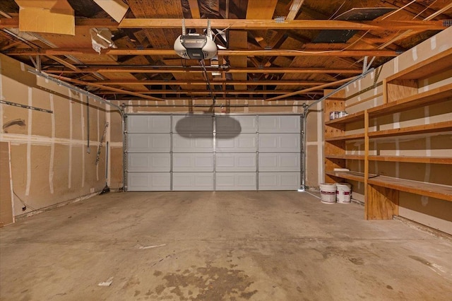 6380 N Cleo, Fresno, CA 93722 - garage featuring a garage door opener