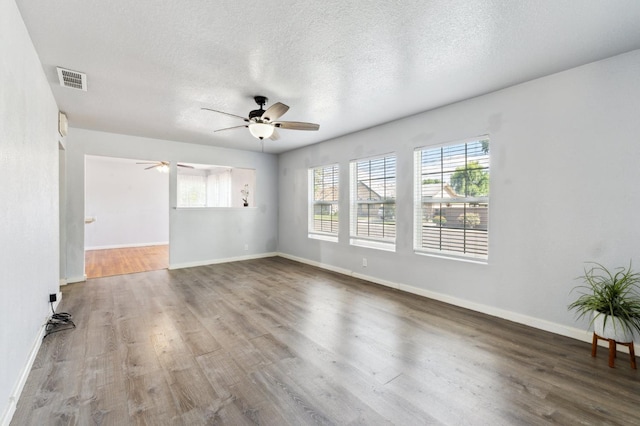 1265 Mehlert St, Kingsburg, CA 93631 - photo 3