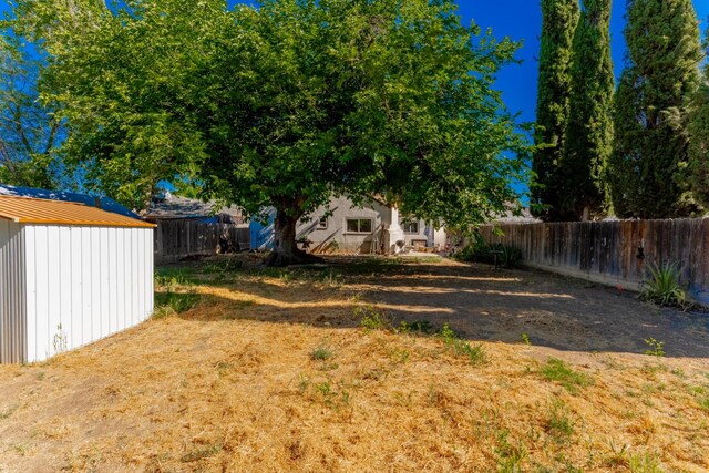 1428 E Simpson, Fresno, CA 93704 - view of fenced backyard