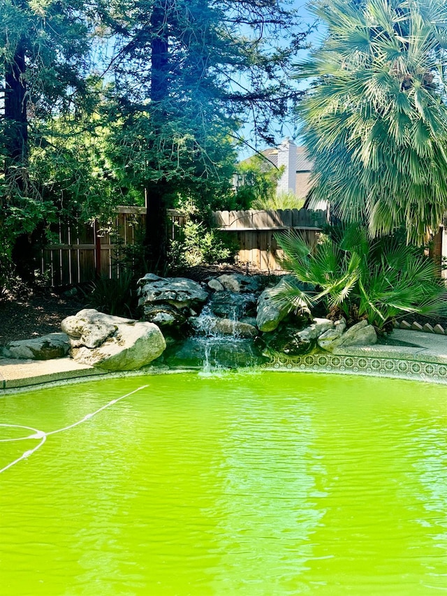 399 E Richmond Ave, Fresno, CA 93720 - view of yard featuring fence