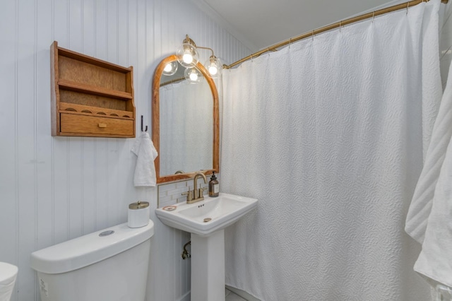 3519 N Van Ness Blvd, Fresno, CA 93704 - full bath with toilet