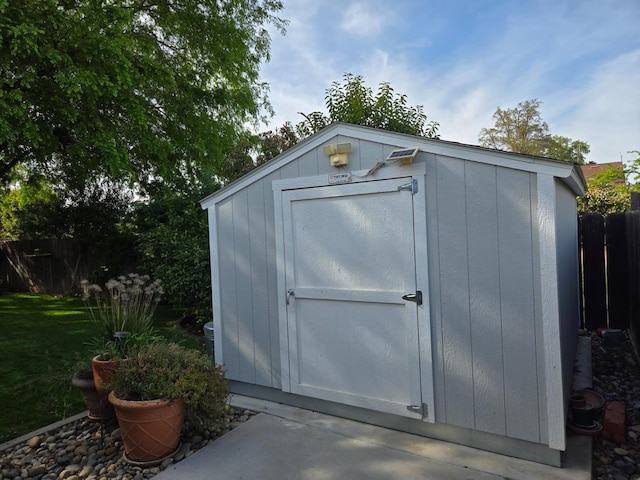 1489 Celeste Ave, Clovis, CA 93611 - view of shed