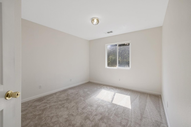 3225 N Mendonca St, Visalia, CA 93291 - empty room featuring carpet and baseboards
