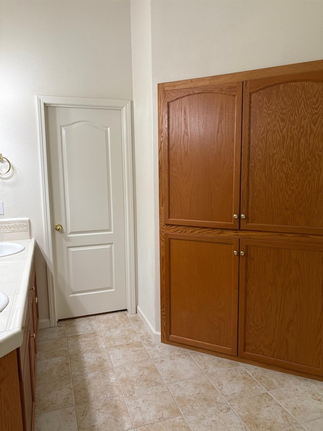 2644 Gibson Ave, Clovis, CA 93611 - bathroom featuring vanity and baseboards
