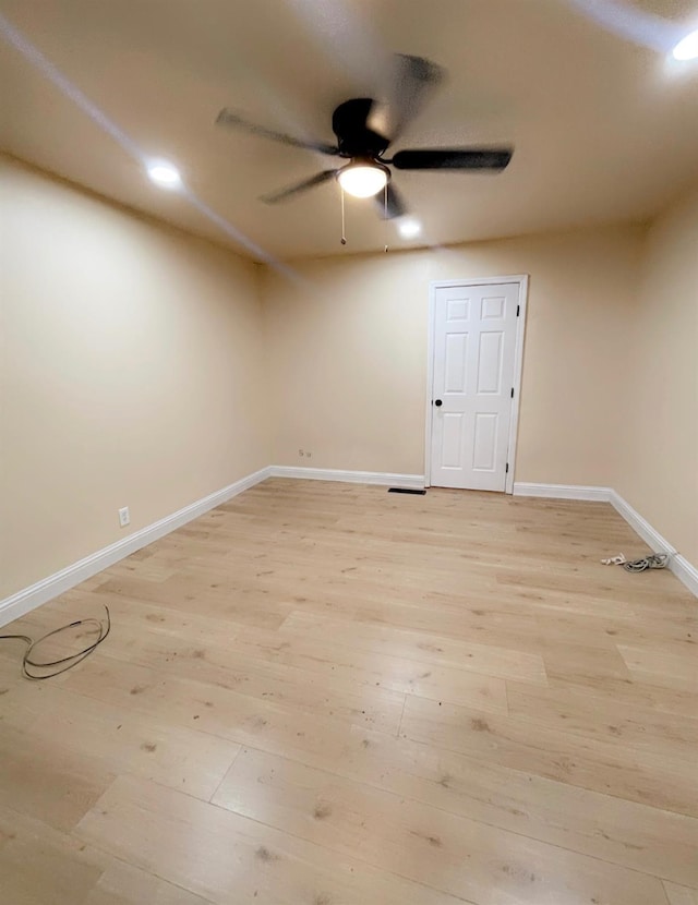 752 E Stuart Ave, Fresno, CA 93710 - unfurnished room featuring a ceiling fan, light wood-type flooring, baseboards, and recessed lighting